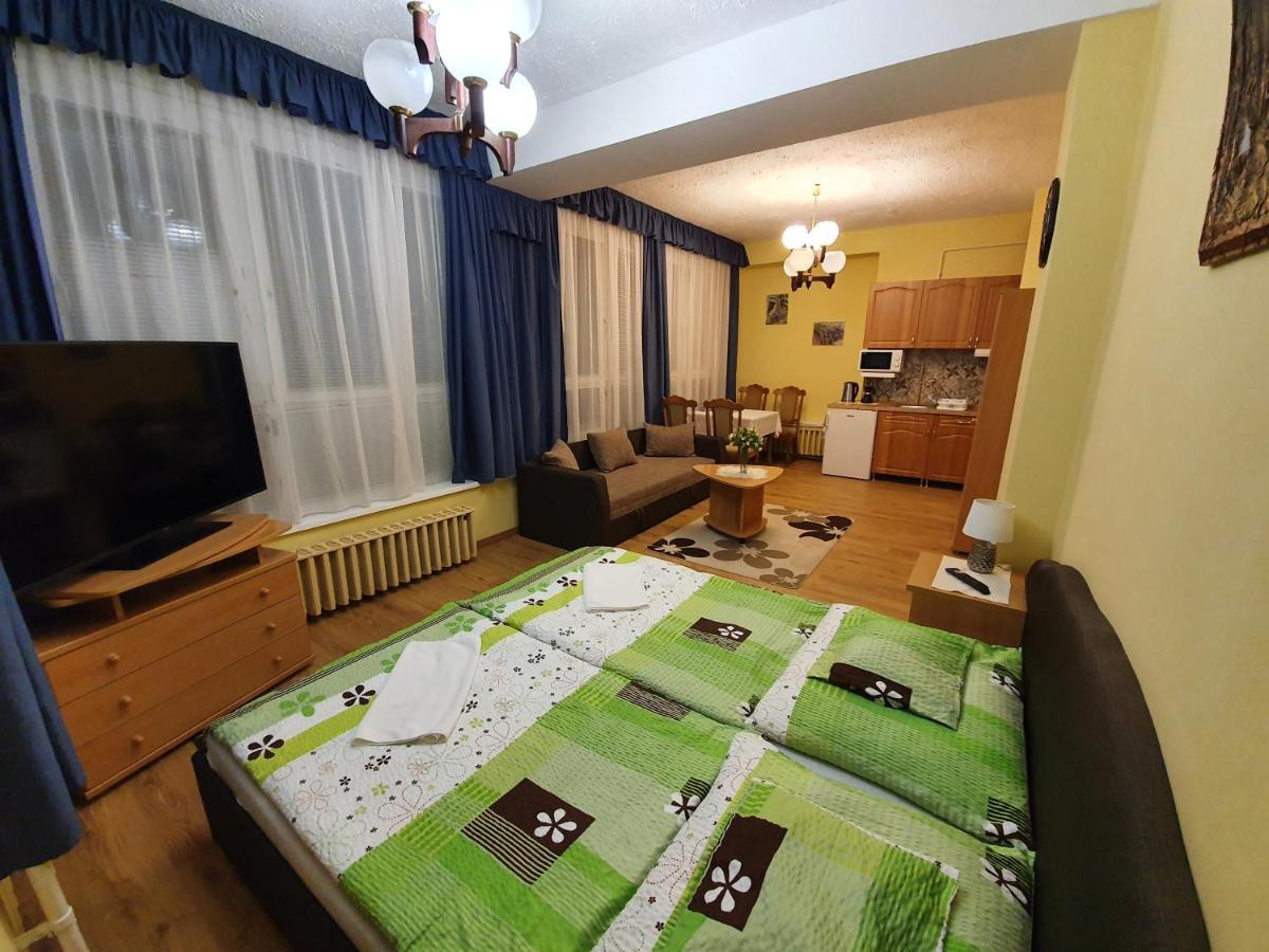 Panorama Vendeghaz Otel Miskolc Dış mekan fotoğraf